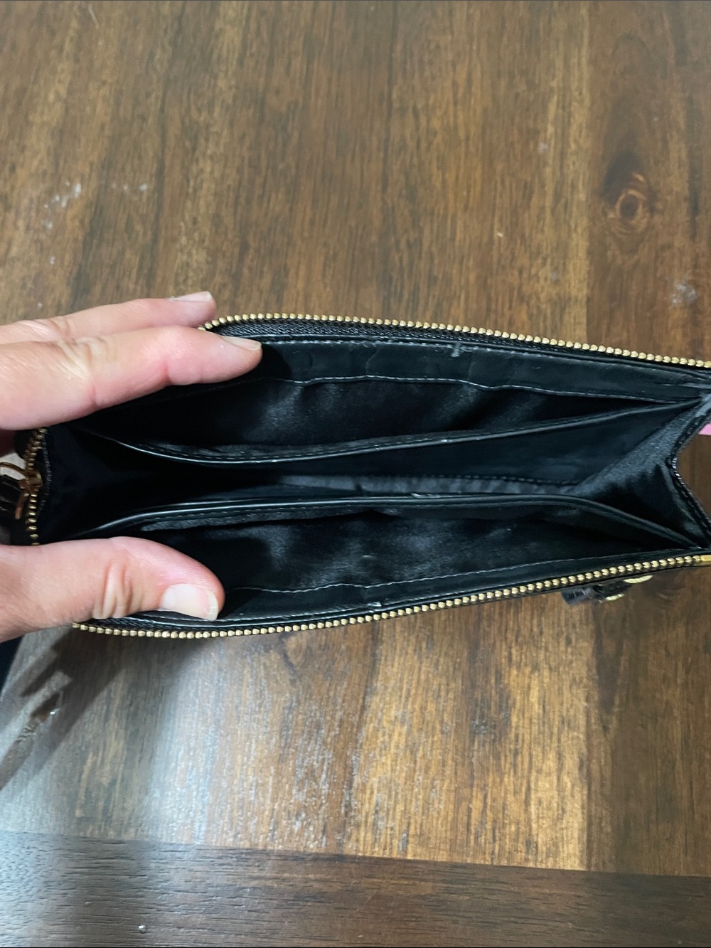 Coach Poppy Black Patent Leather Wristlet Wallet with Gold Plaque - Picture 9 of 11